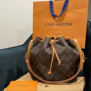 SOLD💫 Louis Vuitton Monogram Petite Noe Bucket